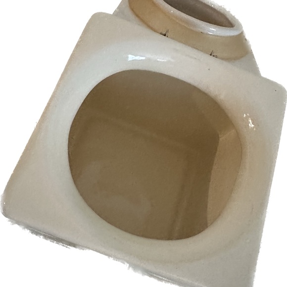 Ceramic Dog treat container for those special rewards for dog, puppy, canine - Picture 2 of 2